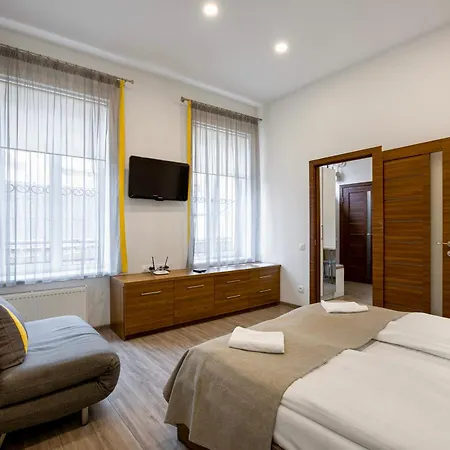 на площі соборній, 17 Апартаменты *