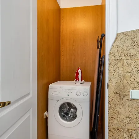 アパート на площі соборній, 17