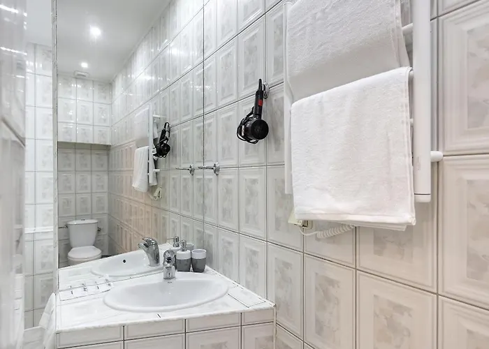 Apartamento на площі соборній, 17 *